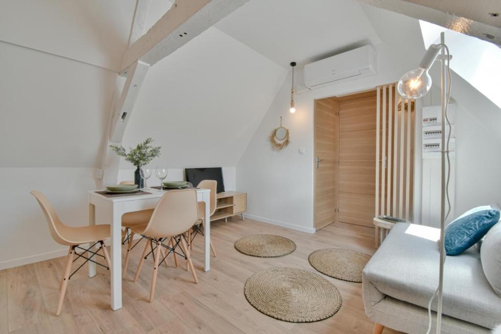 Residence Jean Hardy - Hyper Centre, Parking Gratuit, Wifi, Clim, Gare Valenciennes Exterior foto